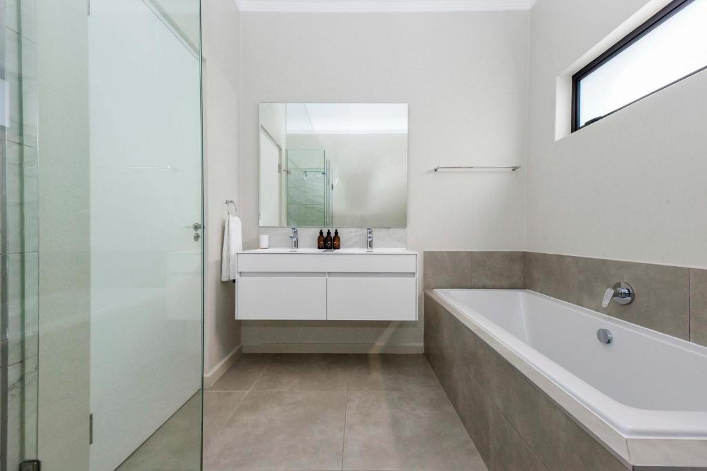 The Monroe Luxury Apartments photo