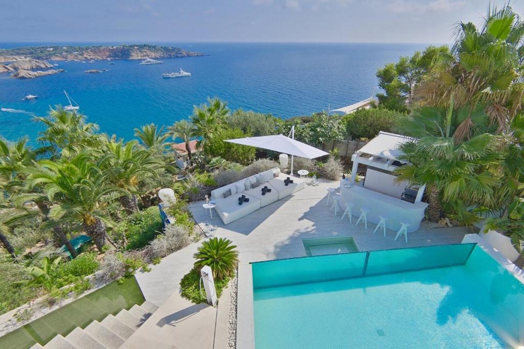 Irresistible Ibiza Villa 3 Bedrooms Villa Buena Private Heated Pool - 4