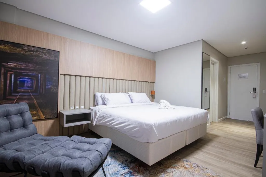 Hotel Darolt Criciúma，位于克里西玛的酒店