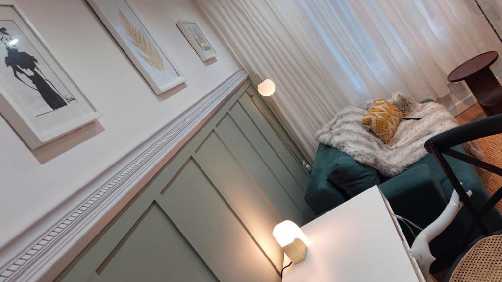 Dewsbury Town Centre Apartment