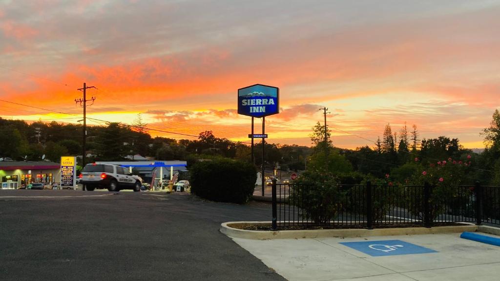 Sierra Inn photo