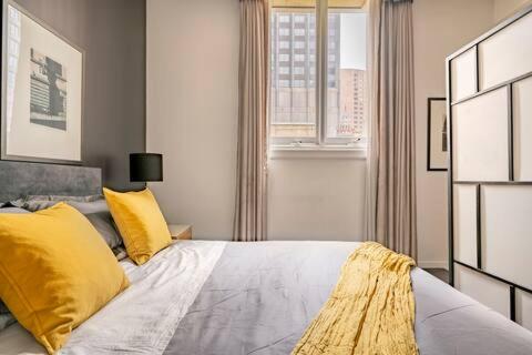 Roma studio apartment in Collins Street photo
