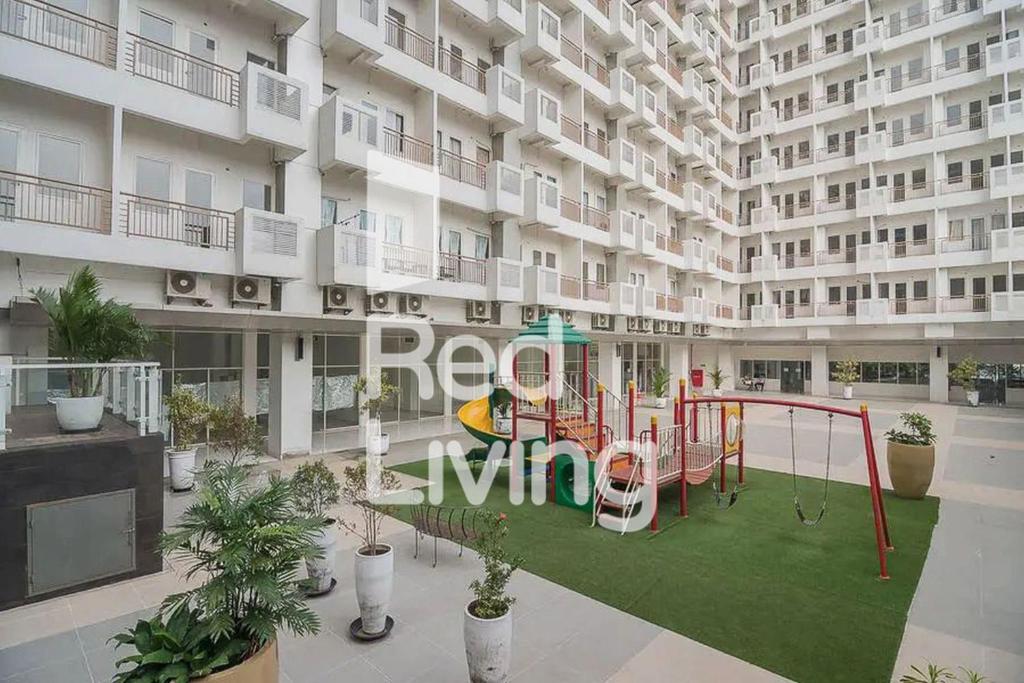 RedLiving Apartemen Sentul Tower &#8211; Skyland