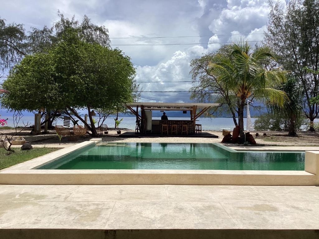 Juliantos by the sea, Gili Air