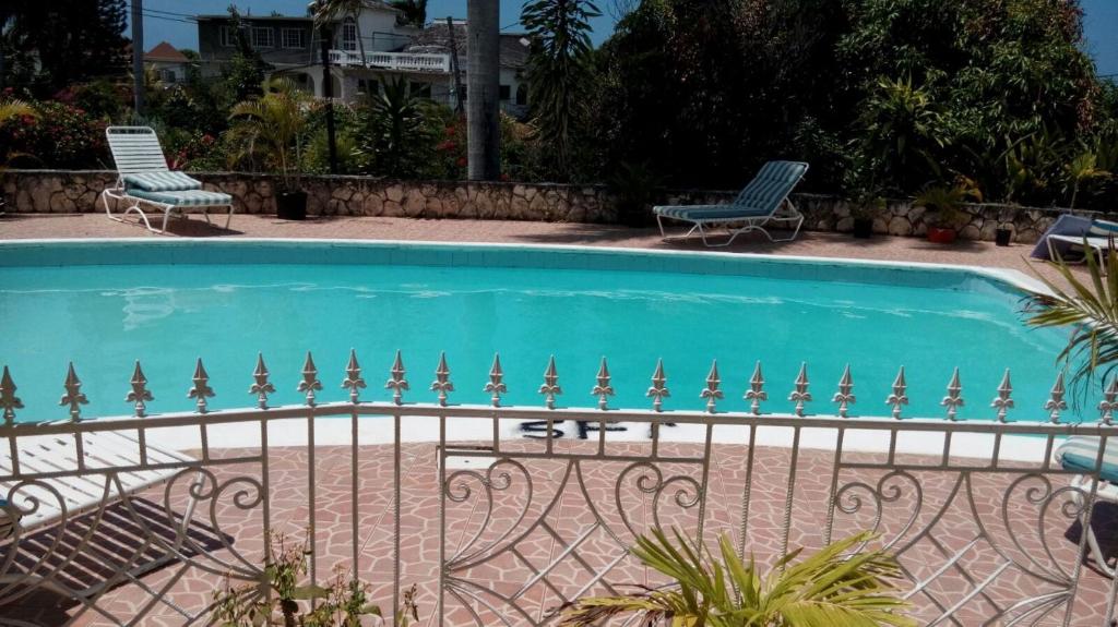 Chaudhry Holiday House Montego Bay photo