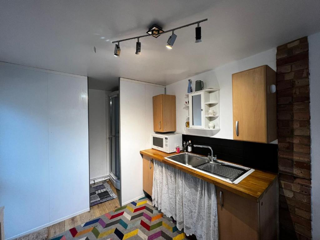 The Caduceus Quality Budget Cabins photo