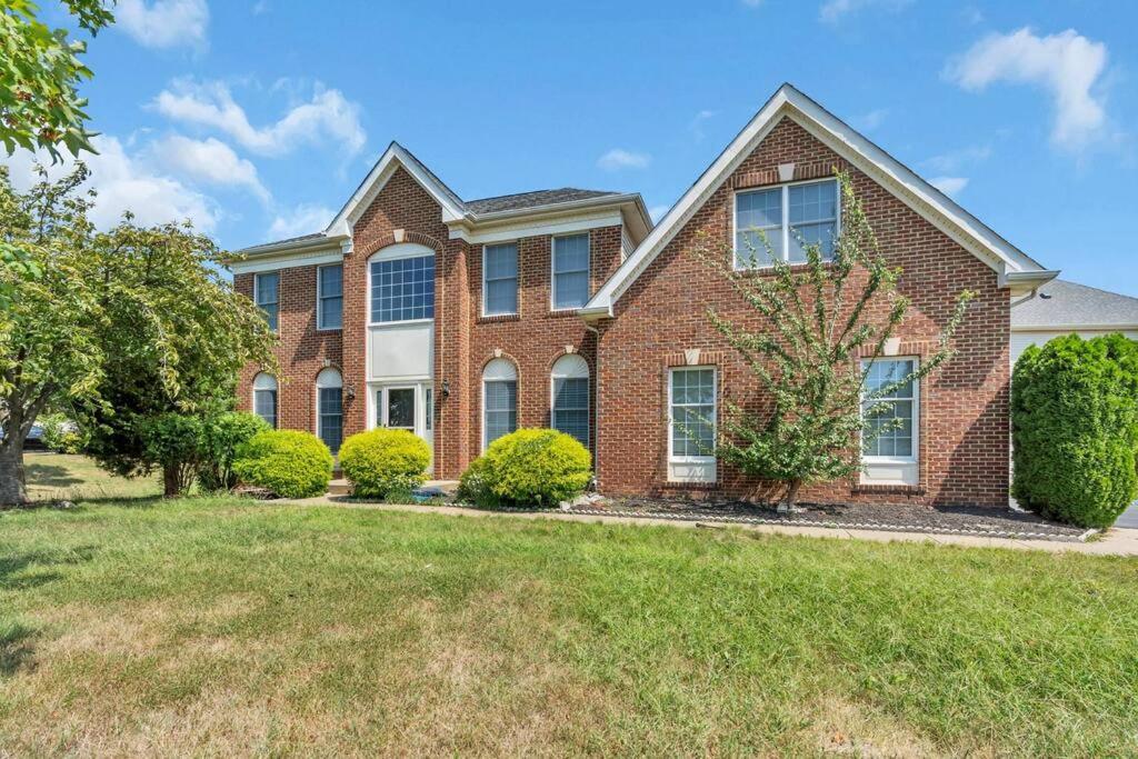 Elegant & Luxurious 6BD+Loaded Office and More