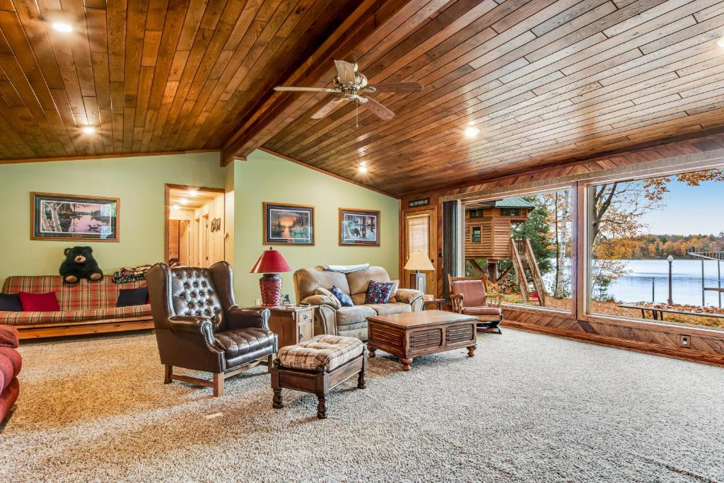 The Lazy Loon, Lac du Flambeau