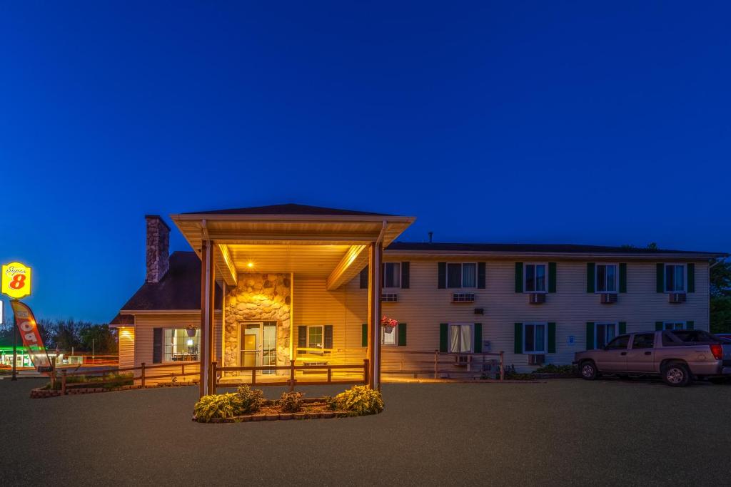 Hotels in Ripon, WI price from 59 of Hotels