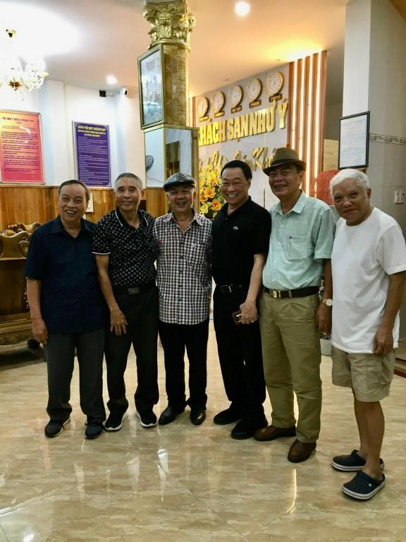 Nhu Y Hotel photo