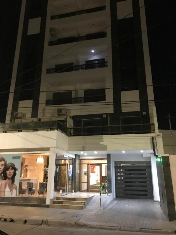 Departamento de categoría en macrocentro Echeverria, Río Cuarto