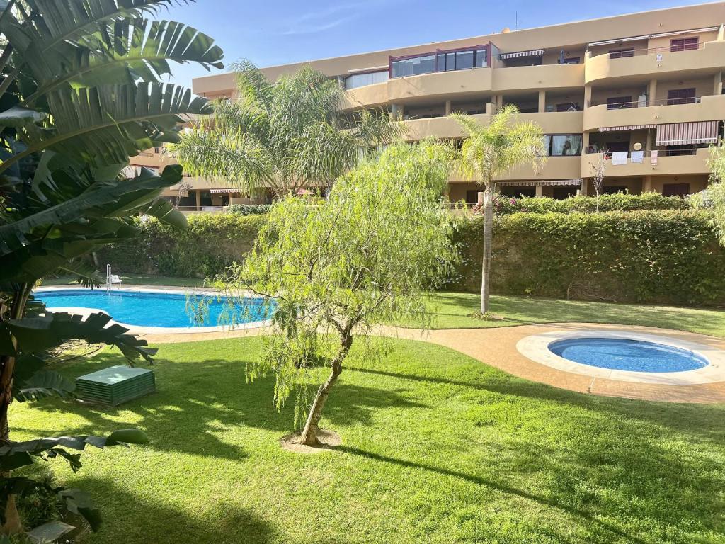 La Cala 2 Bedroom Apt with Sea View and Pool View - 5