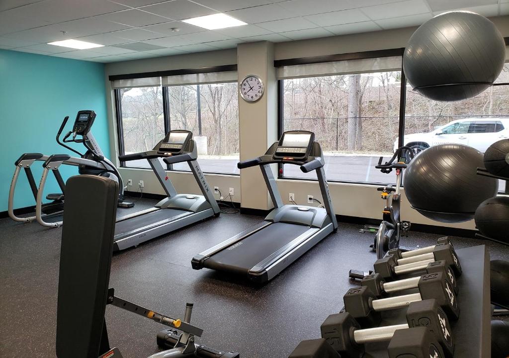 avid hotels - Salem, an IHG Hotel photo