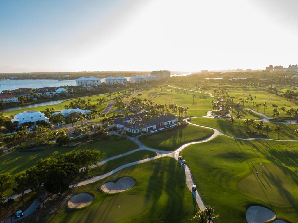 Golf course [on-site]