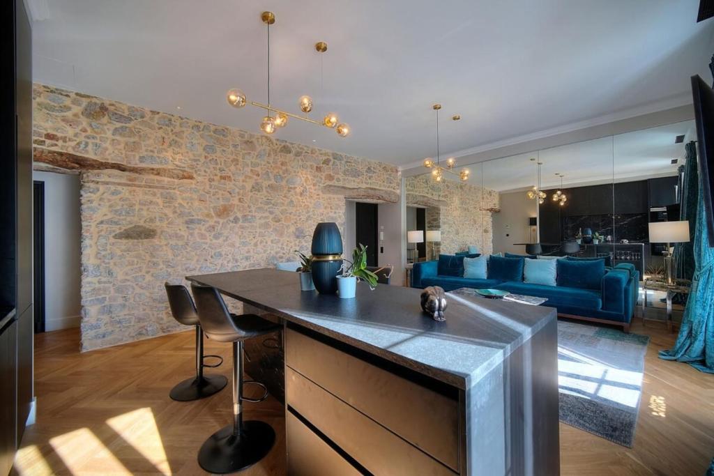 REF 1393 - Cannes Center - Apartment for rent - 3
