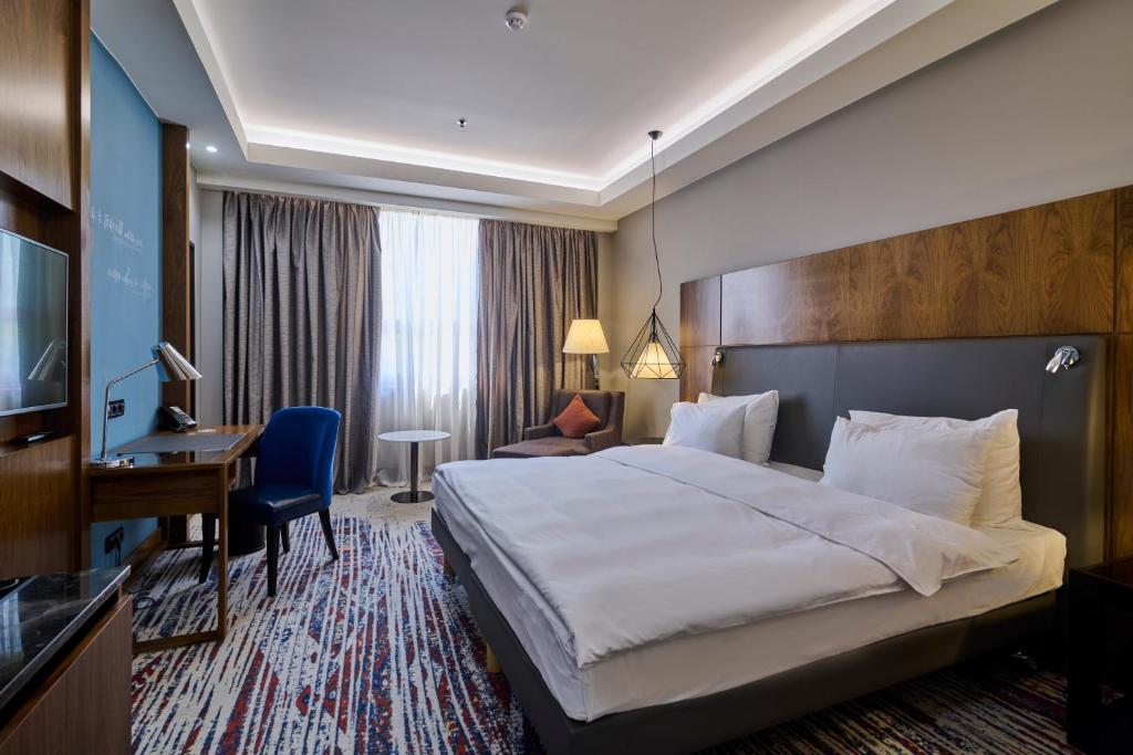 Radisson Blu Hotel, Yerevan photo