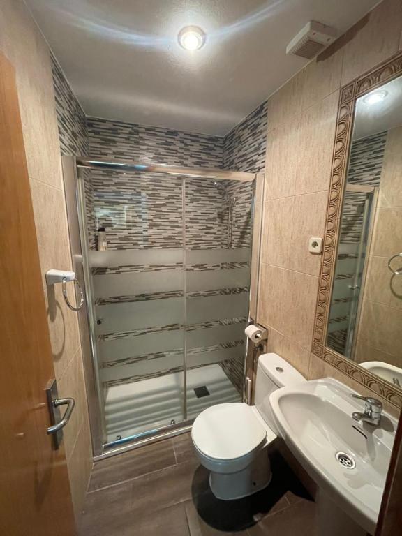 Hostal Tres Hermanos photo