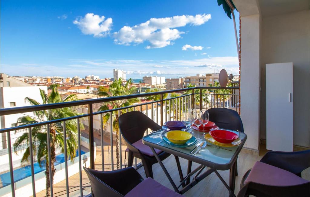 Stunning Apartment In Santa Pola - 1