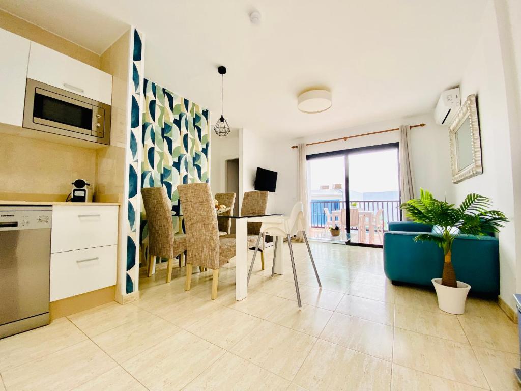 SARA 4, Playa Blanca