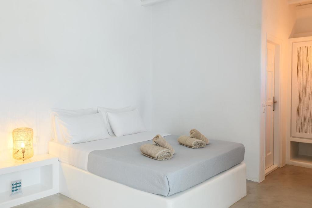 Mykonos Supreme Comfort Suites & Villas photo