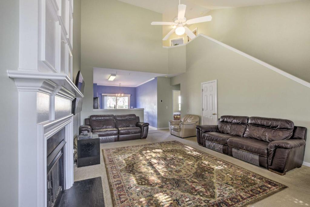 Morrisville Townhome with Community Amenities!