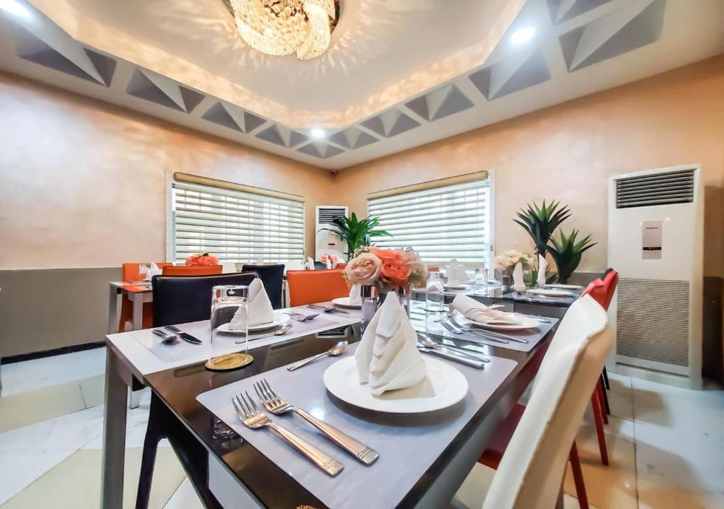 Medallion Hotels photo