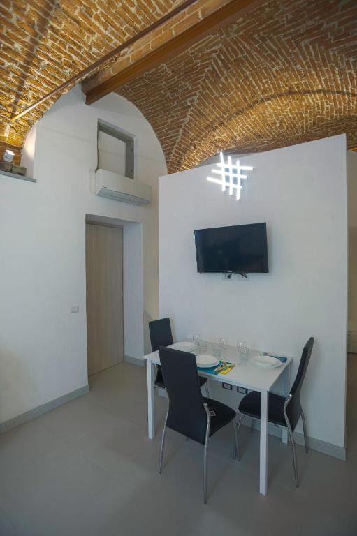 Visit Florentia Apartment - 2