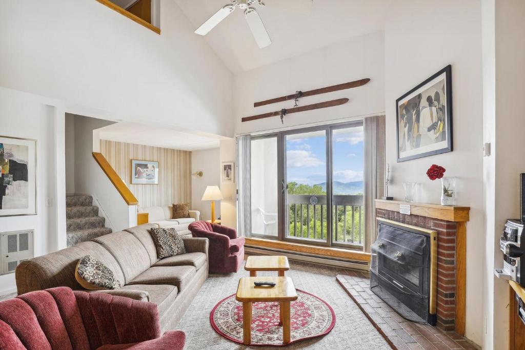 Pinnacle C25, Killington