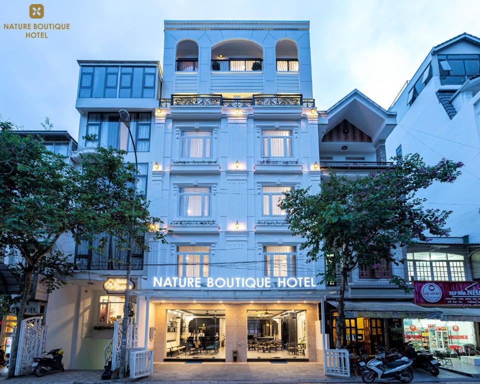 Khách sạn Nature Boutique