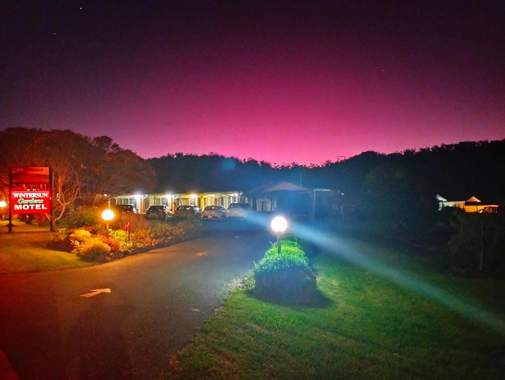 Wintersun Gardens Motel photo