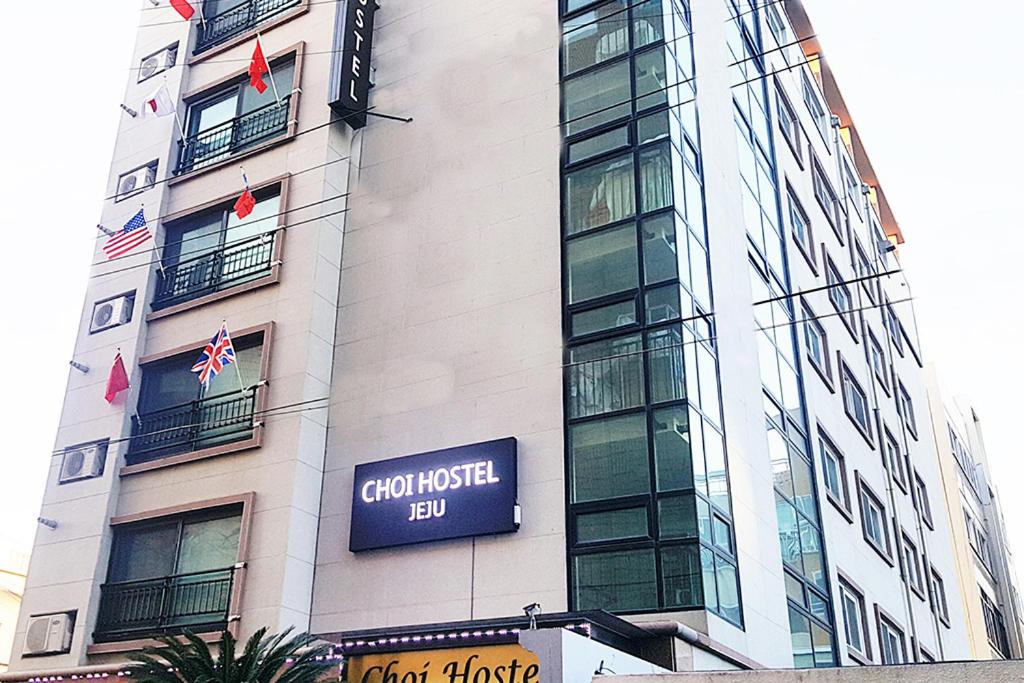 Exterior view, H.Y Choi Hostel in Jeju