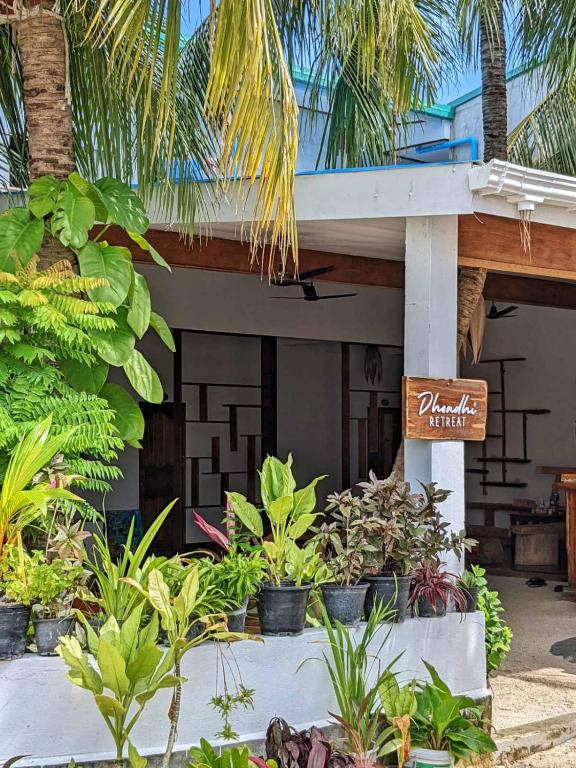 Dhoadhi Retreat, Thulusdhoo