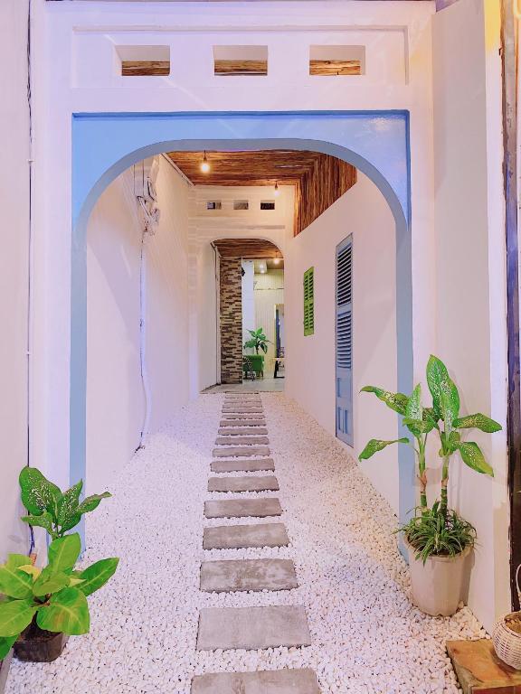 Happy House Homestay — Hotel in Hue