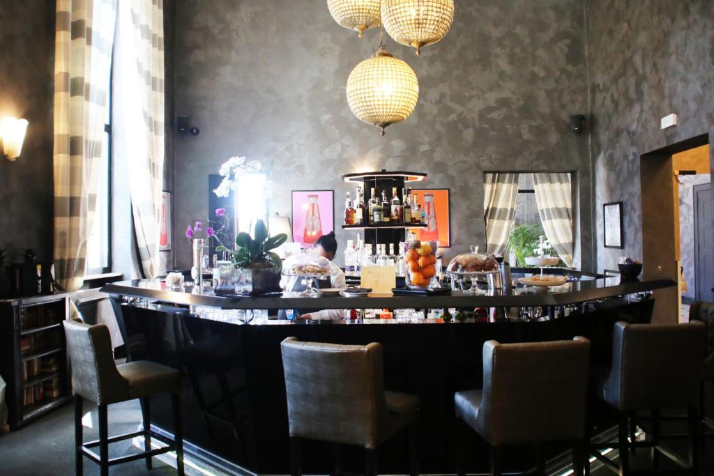 Bar/lounge