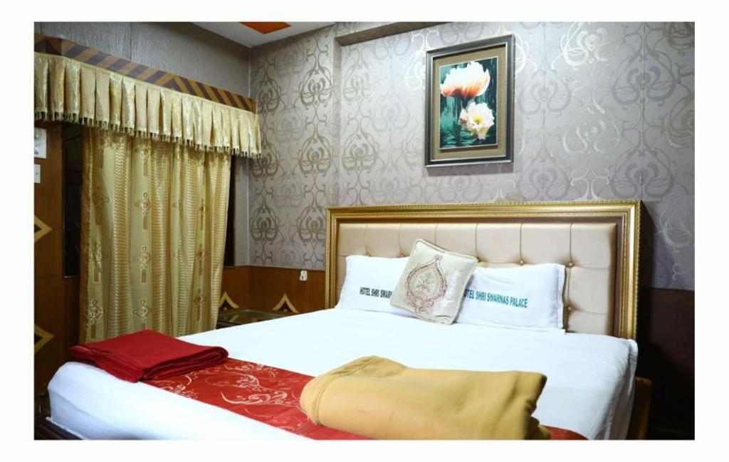 Hotel Shri Swarna's Palace photo