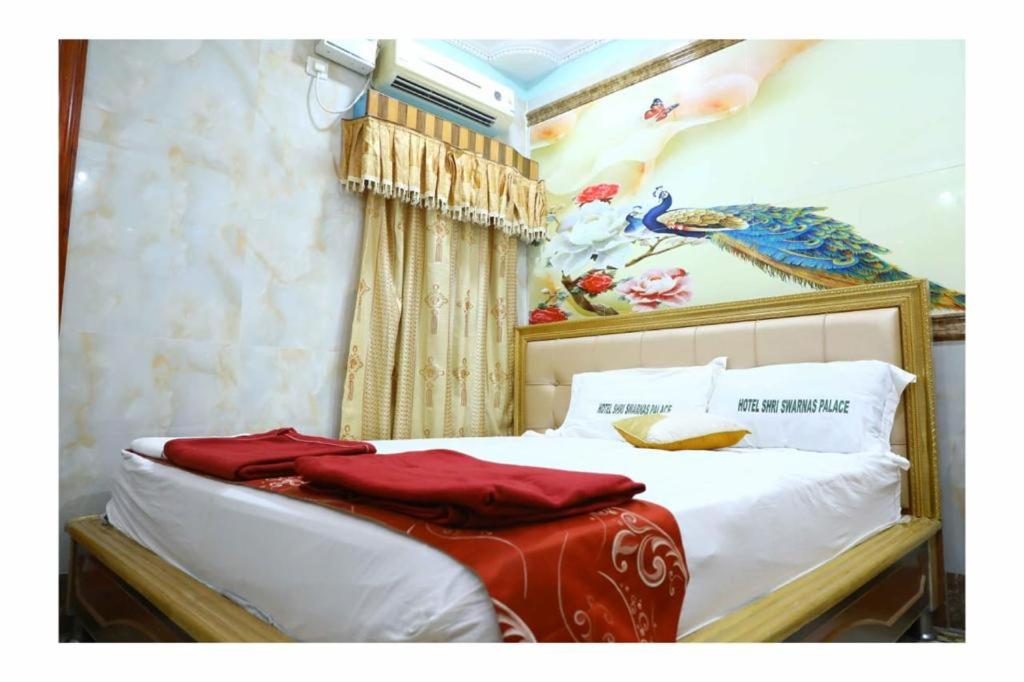 Hotel Shri Swarna's Palace photo