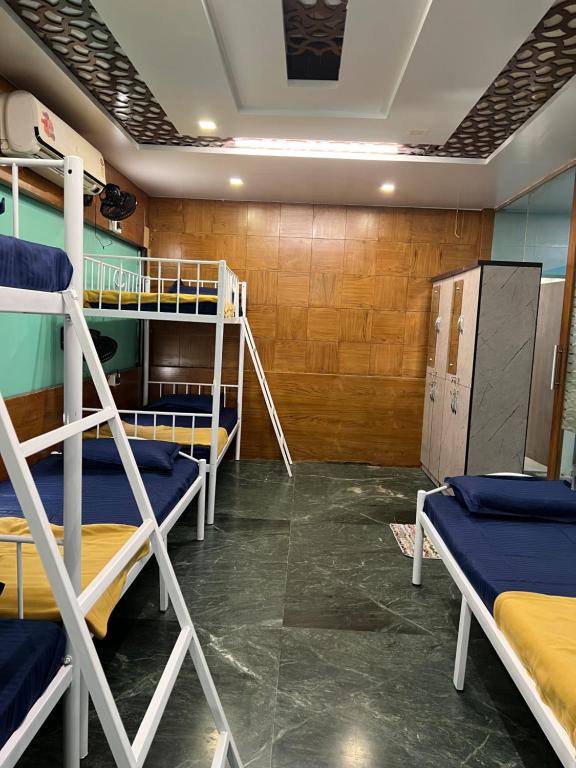 Backpackers hostel photo