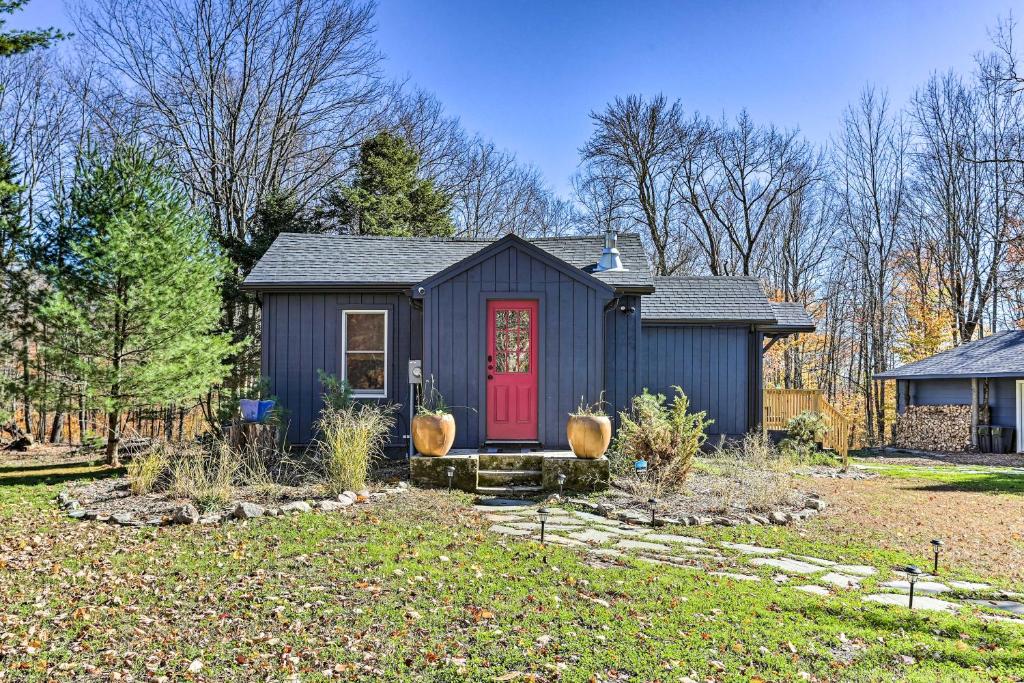 Attraente Upstate Escape Less Than 1 Mi to Swan Lake!, Casa vacanze