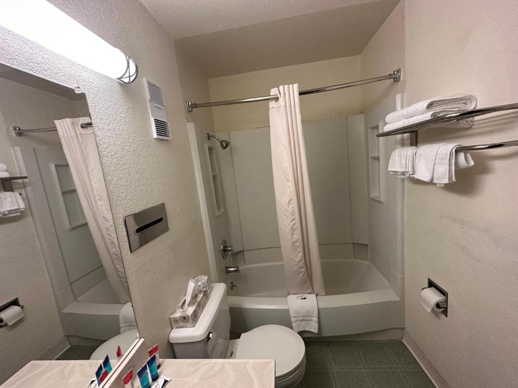 Simple Rewards Inn photo