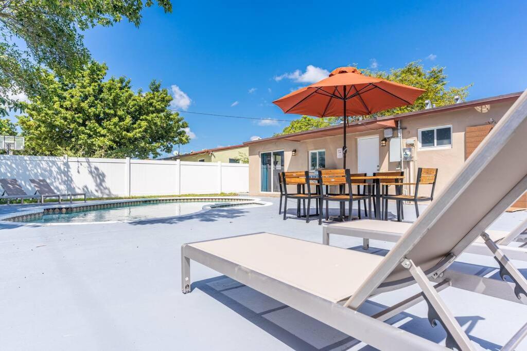 Oasis 3BR Home with Private Pool and nice Backyard photo