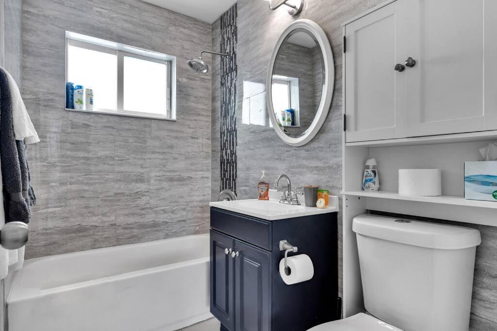 Oasis 3BR Home with Private Pool and nice Backyard photo