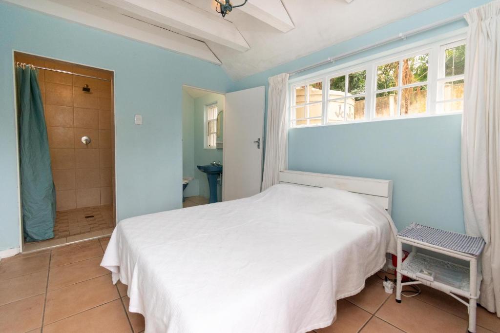 Lagoon Beach House photo