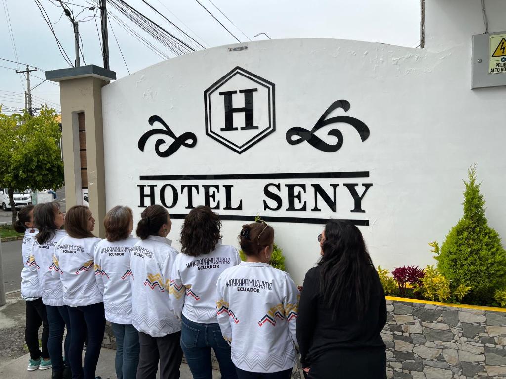 Hotel Seny photo