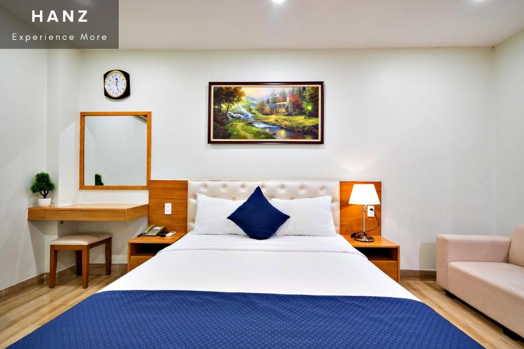 Vivian Hotel photo