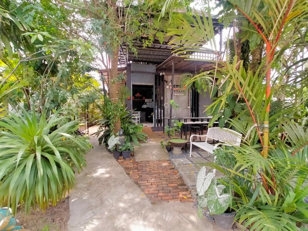 Nemo 2 Resort — Hotel in Krabi
