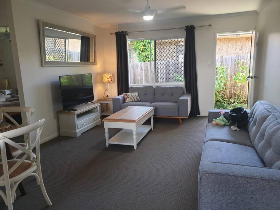 Lovely and relaxed unit QLD, Apartment Buderim