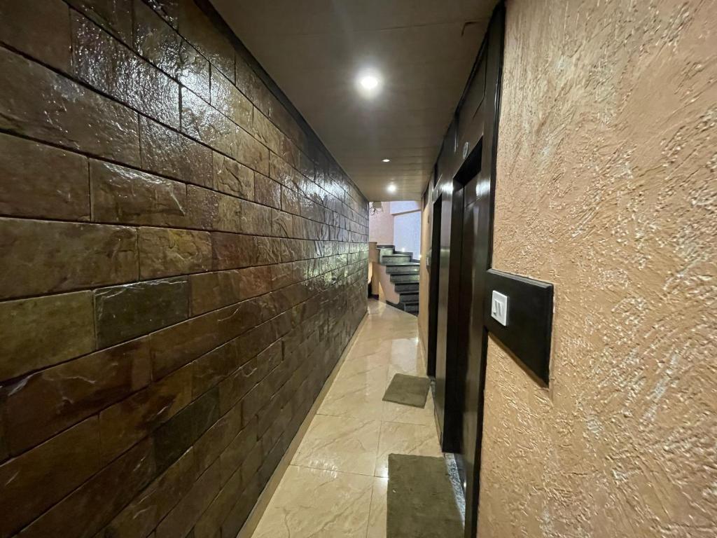 Hotel Atithi, Near Yes Bank, Mall Road, Mussoorie photo