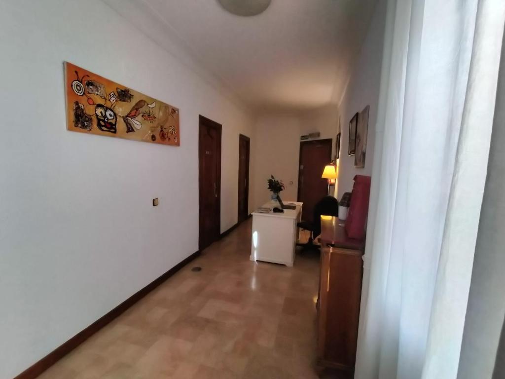 Hostal Arrate - 4