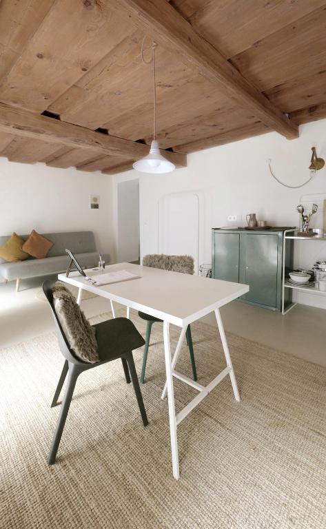 HERZIGE WOHNUNG IN ALTEM GEMÄUER - 2