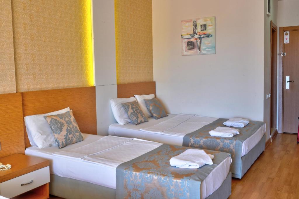 Blue Fish Hotel All Inclusive — Hotel rooms in Konakli